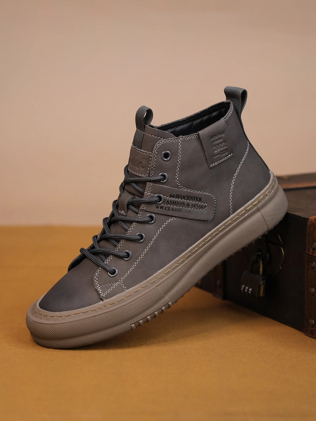 Men's Shoes Autumn and Winter New White Shoes Fashion Sneakers Sports High-Top Trendy Shoes Business Casual Breathable Thick-Soled Shoes Outdoor Casual Shoes