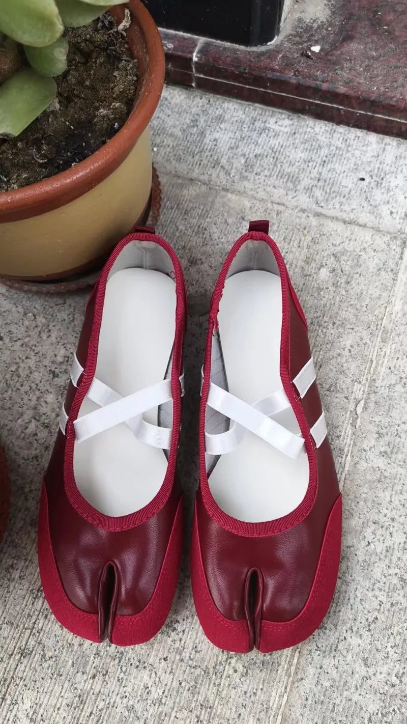 Cross Strap Tabi Flat Shoes Women Casual Fashion Design Mary Jane Shoes Slip-on Split Toe Ballet Shoes 2025 Summer Elegant New