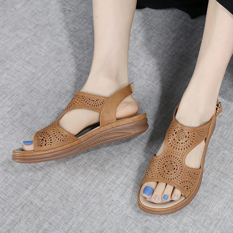 Low Sandals Woman Leather Female Shoe Clogs Wedge Large Size Low-heeled Fashion Girls Platform Big Beige Retro  Comfort Scan