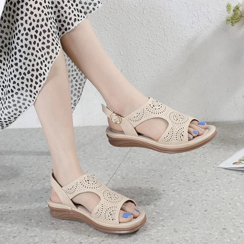 Low Sandals Woman Leather Female Shoe Clogs Wedge Large Size Low-heeled Fashion Girls Platform Big Beige Retro  Comfort Scan