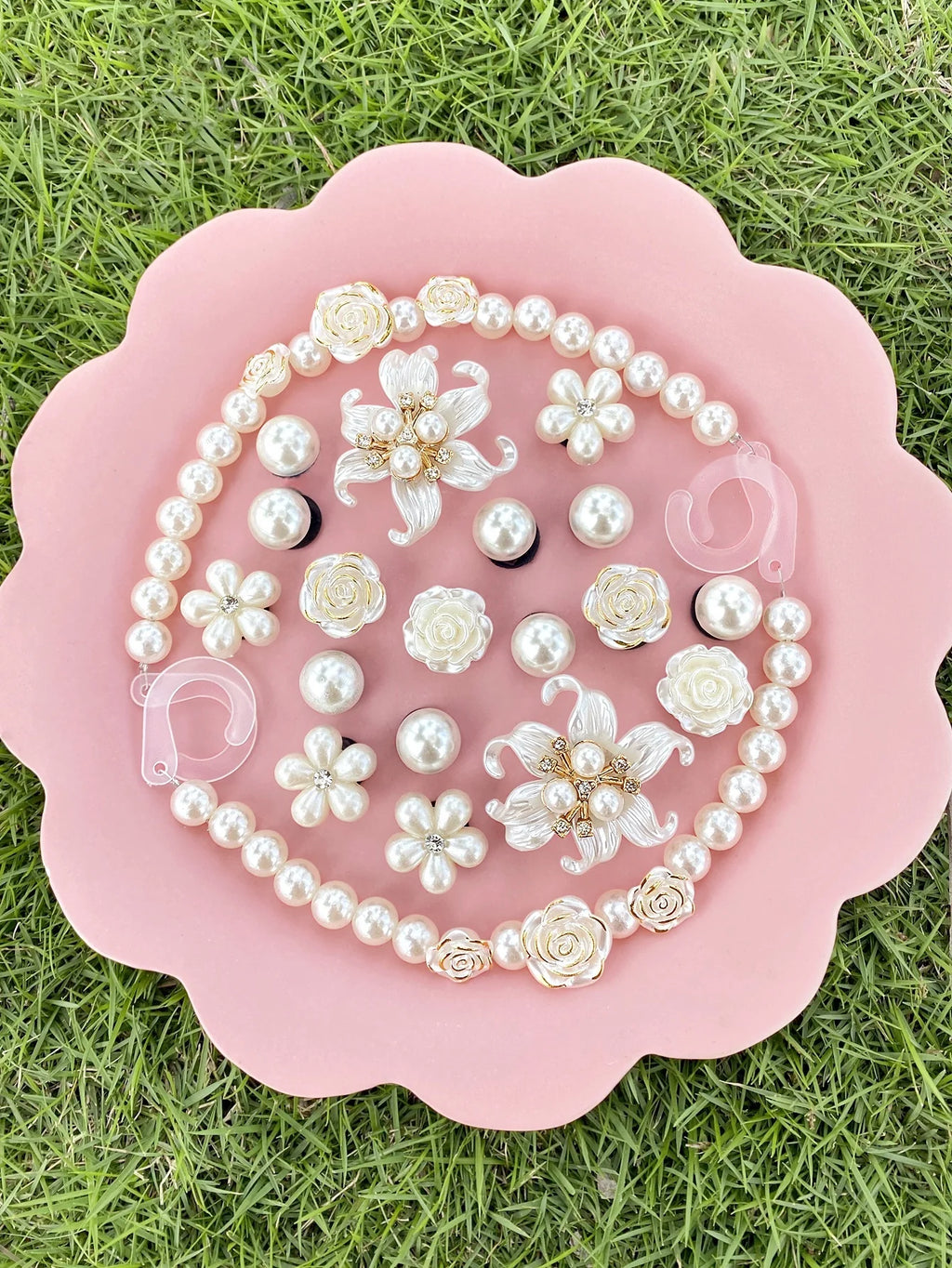 20 pieces of white ABS pearl flower chains, white ABS pearl flowers, roses, ABS diamond flowers, ABS pearl shoe buckle DIY decor