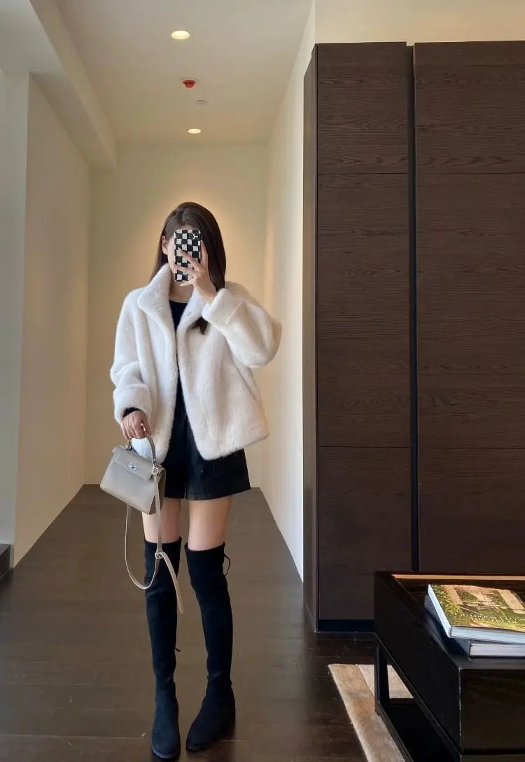 Spring Autumn Lady Short Leather Fur Outwear 2024 Women Fashion Stand Collar Mink Fur Top Female Long Sleeves Fox Jacket