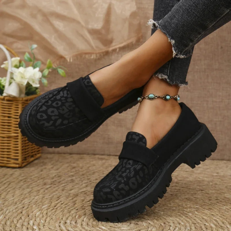 Leather Shoes for Women Fashion Leopard Platform Shoes Women Slip on Loafers High Quality Soft Sole Women Shoe Big Size 2025 New