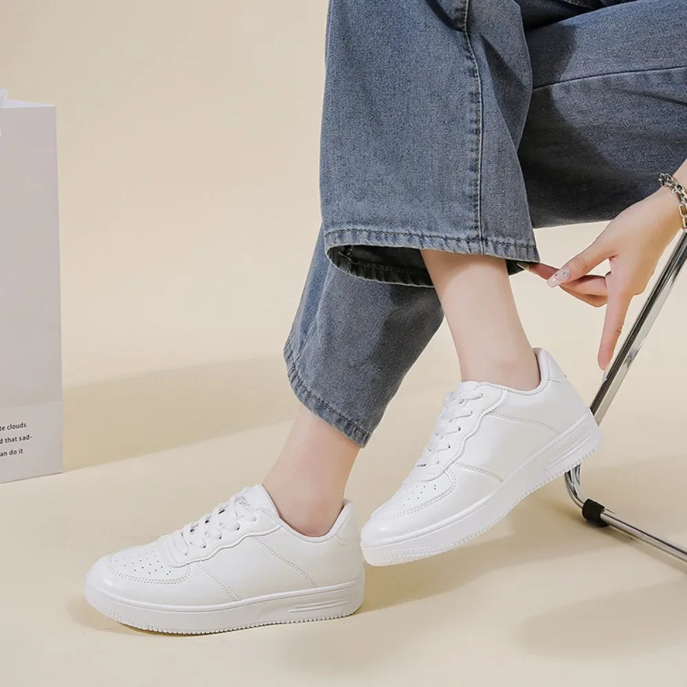 2024 New Women's Flat Bottom Sneakers  Fashionable and Breathable Women's Sports Shoes Lightweight Walking Women Shoes