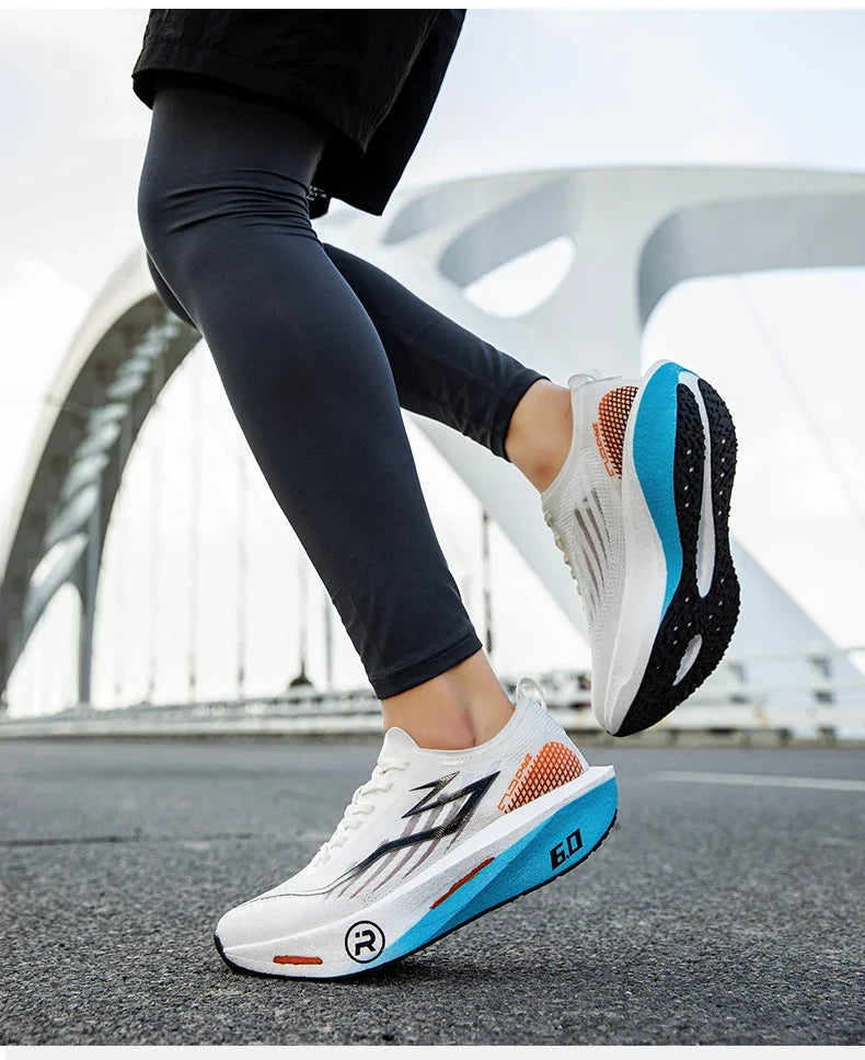 Men's Sports Shoes Cushioning Non-Slip Flat Wear Resistant Sneakers Mesh Breathable Platform Soft Running Shoes for Man