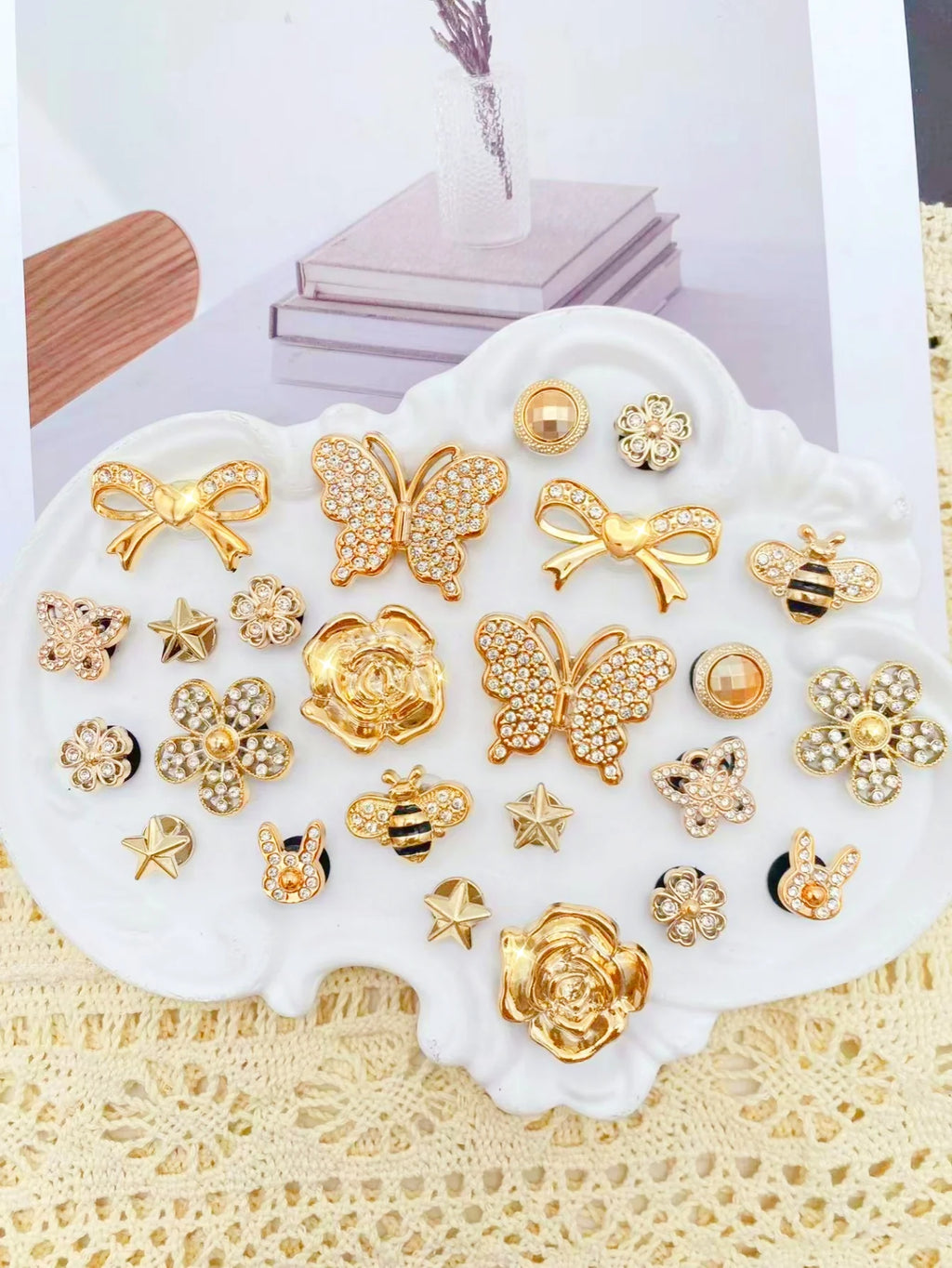 24 pieces of golden fashion (butterfly, bow, flower, bee, star rabbit head) accessories - easy-to-install detachable DIY accesso