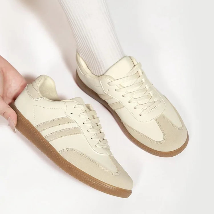 2025 Autumn New  Fashionable Comfortable Casual Sneakers Retro Thick-soled Sneakers Women's College Style Board Shoes Big Size