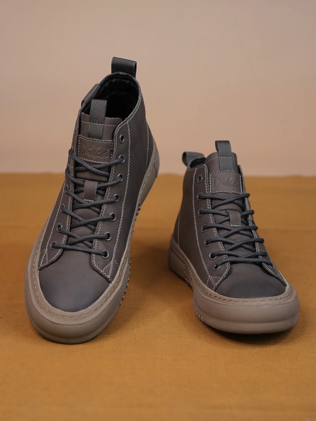 Men's Shoes Autumn and Winter New White Shoes Fashion Sneakers Sports High-Top Trendy Shoes Business Casual Breathable Thick-Soled Shoes Outdoor Casual Shoes