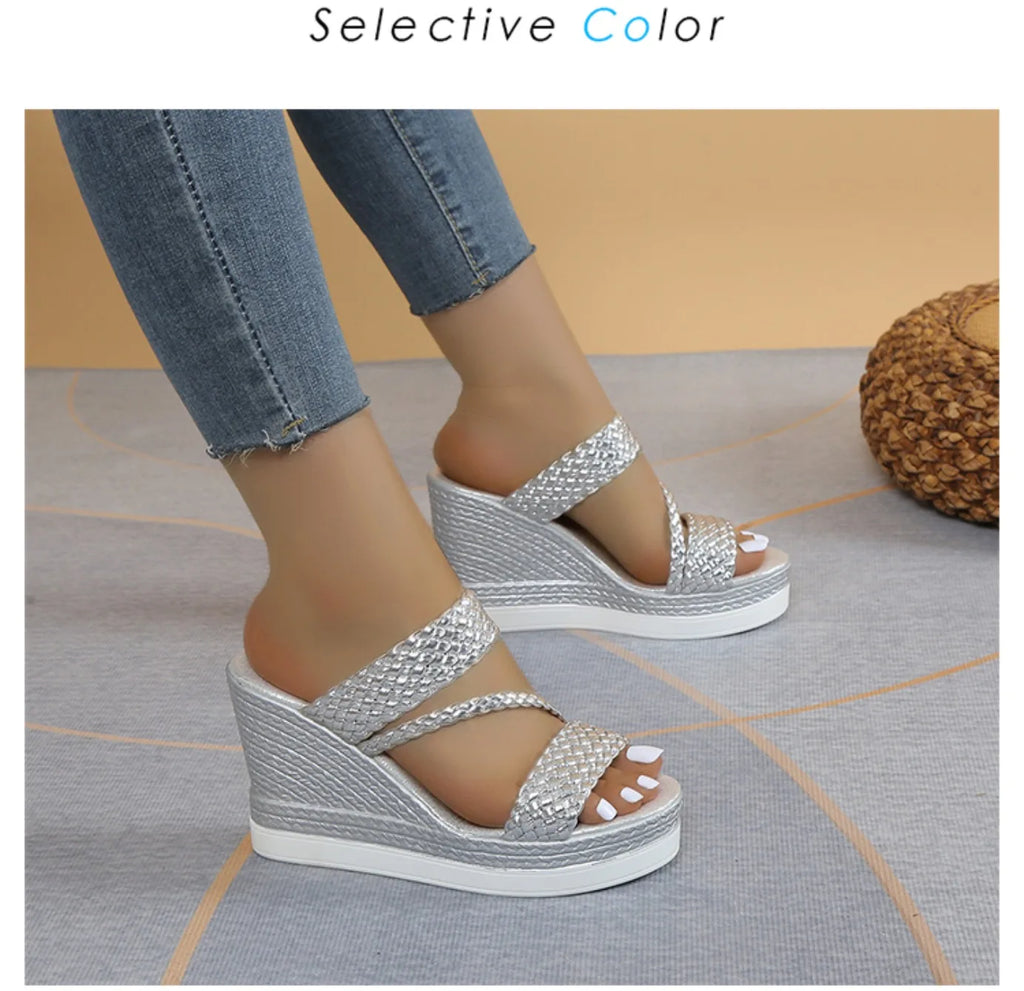 Women Sandals 2024 Summer New Outdoor Beach Sandals Comfortable Hot Shallow Wedges Shoes for Women Designer Casual Sandals