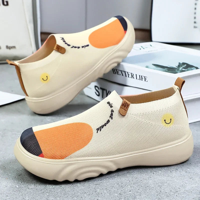 Spring and summer women's breathable knitted sports shoes, casual sponge shoes, lightweight mesh low top shoes  platform boots