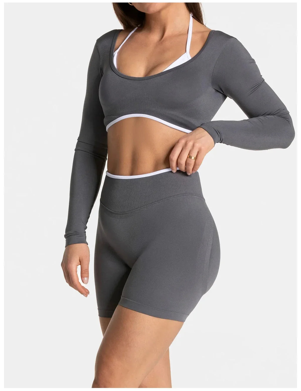 Seamless Fake Two-piece Long Sleeved Yoga Top  Women's Running and Fitness Sports Top Suit Top
