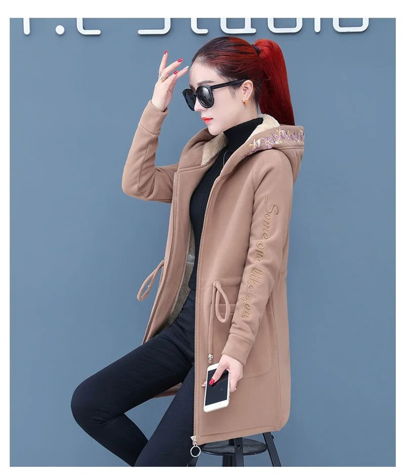 Plus Velvet Thick Lamb Plush Jacket Women 2025 New Autumn Winter Parkas Lace-Up Of Hooded Loose Long Embroid Trench Coat Female