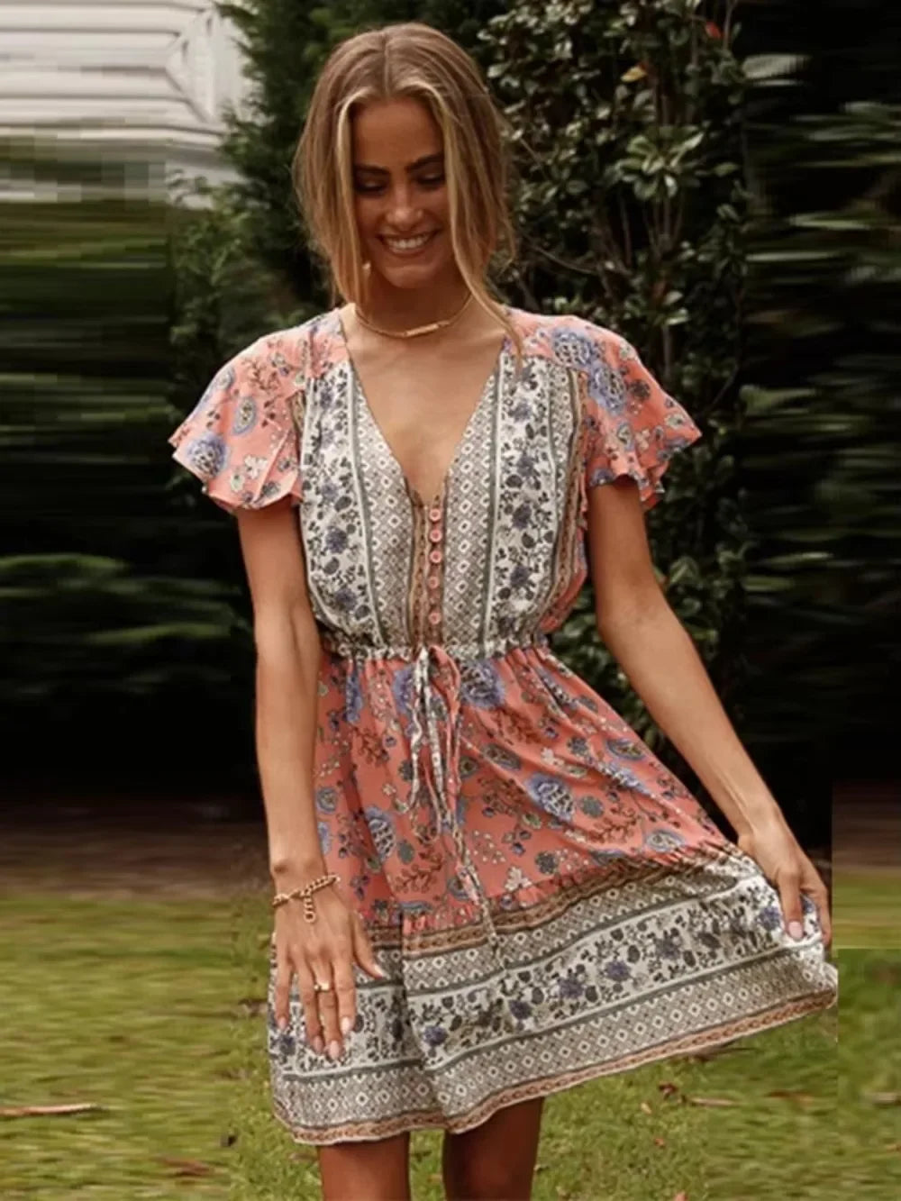 Boho Queens Women Wild Floral Print Deep V-neck Summer Bohemian Mini Dresses Robe Lady Short Sleeve Beach Boho Dress Vestidos