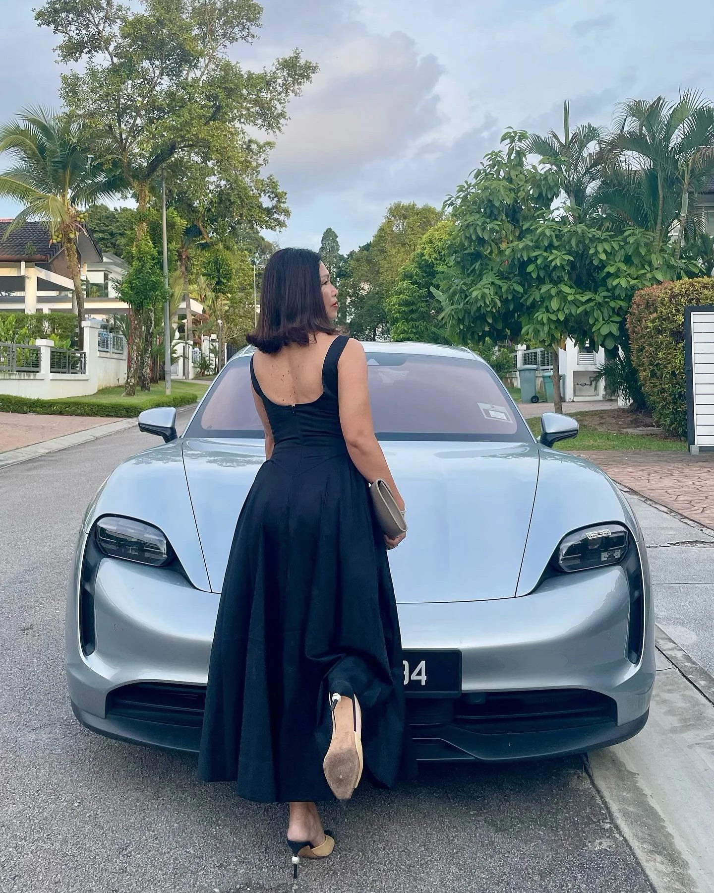 2025 New Hepburn Style Organic Cotton Temperament Backless Long Black Dress for Women