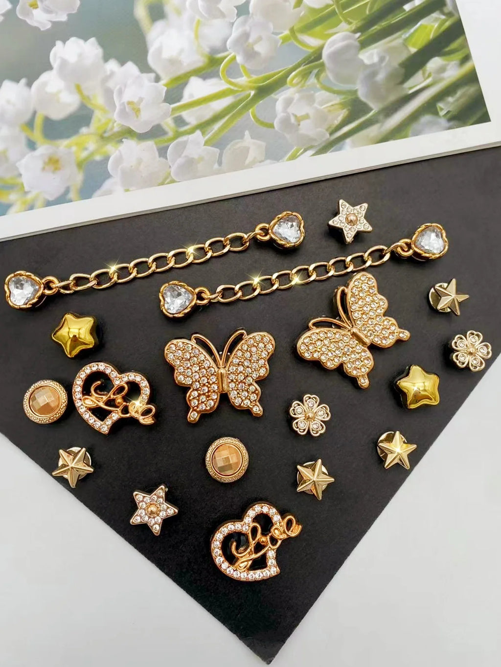 18 pieces of golden fashionable ABS chain, dotted with butterfly, star, flower, heart letter DIY decorations, suitable for women