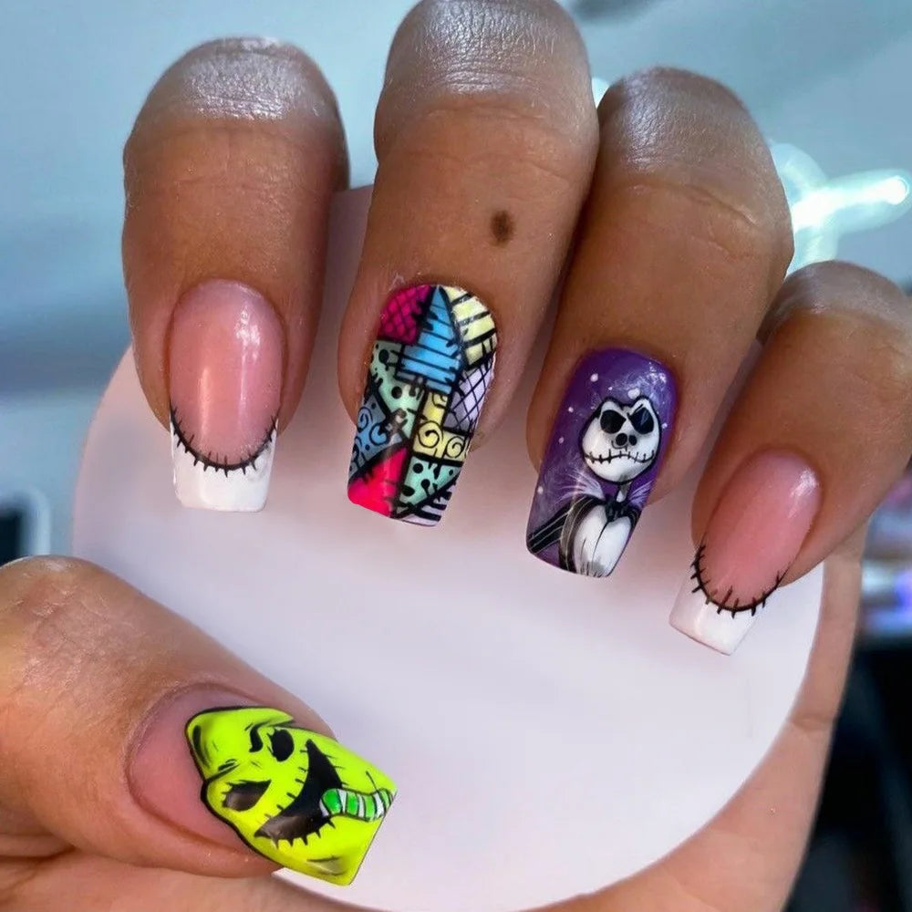 24pcs New Christmas False Nails Christmas Red Gift Box Pattern Design Fake Nail Tips for Girl Cute Short Coffin Press on Nails