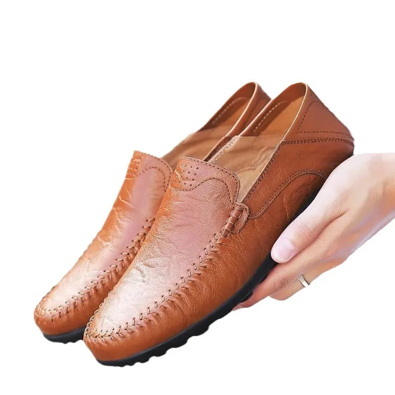 New Autumn Men Leather Shoes Fashion Leather High Quality Footwear British Style Male Casual Flat Comfortable Light Sneakers