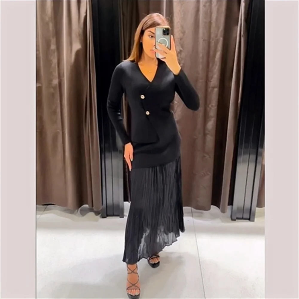 PB&ZA2024 Autumn New Women's Clothing Style Slimming Asymmetric Knitted Coat Small Folded Splicing Skirt Set