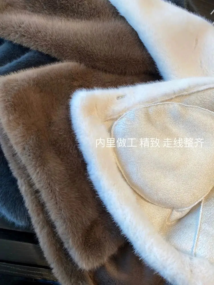 Spring Autumn Lady Short Leather Fur Outwear 2024 Women Fashion Stand Collar Mink Fur Top Female Long Sleeves Fox Jacket