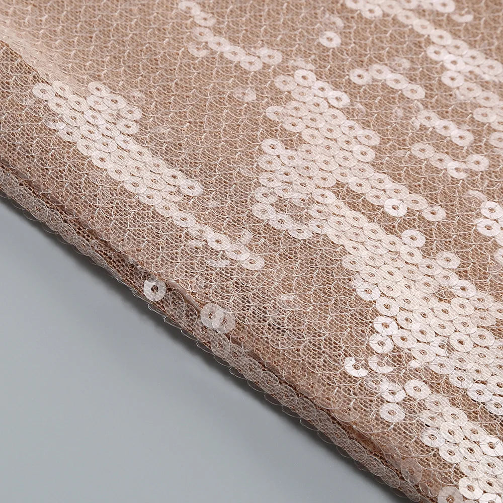 Luxury celebrity vacation photography nightclub evening gown sexy solid color sequin banquet long sleeved dress