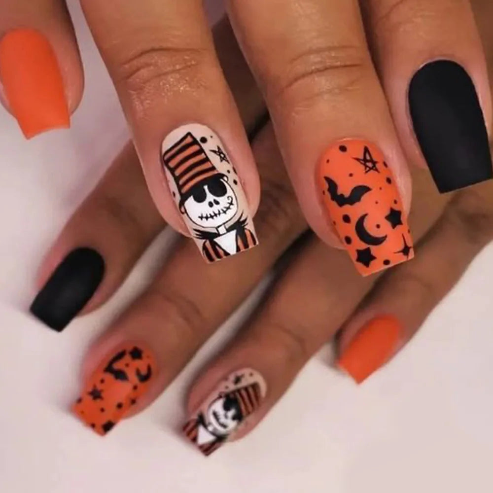 24pcs New Christmas False Nails Christmas Red Gift Box Pattern Design Fake Nail Tips for Girl Cute Short Coffin Press on Nails