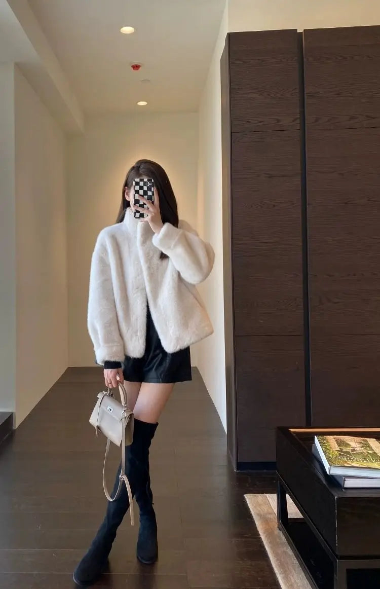 Spring Autumn Lady Short Leather Fur Outwear 2024 Women Fashion Stand Collar Mink Fur Top Female Long Sleeves Fox Jacket