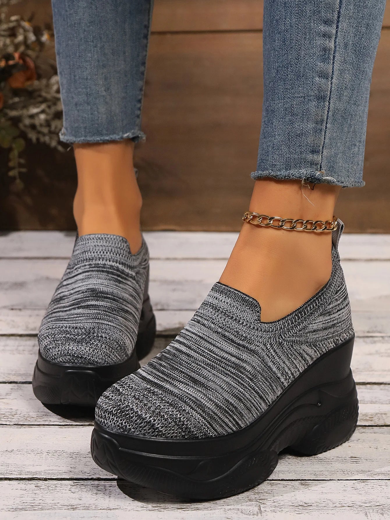 Heightening Thick Sole Fashionable Ladies Shoes 2025 Autumn New Black Mesh Breathable Casual Slip-on Women's Vulcanized Shoes