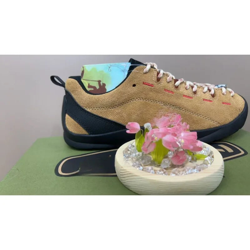 2025 High Quality women Hiking Shoes Outdoor Low Ankle Hunting Trekking Sneakers  Men Tourism Travel Shoes Outdoor