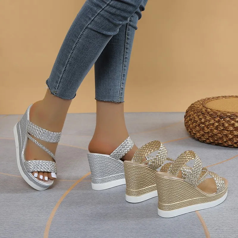 Women Sandals 2024 Summer New Outdoor Beach Sandals Comfortable Hot Shallow Wedges Shoes for Women Designer Casual Sandals