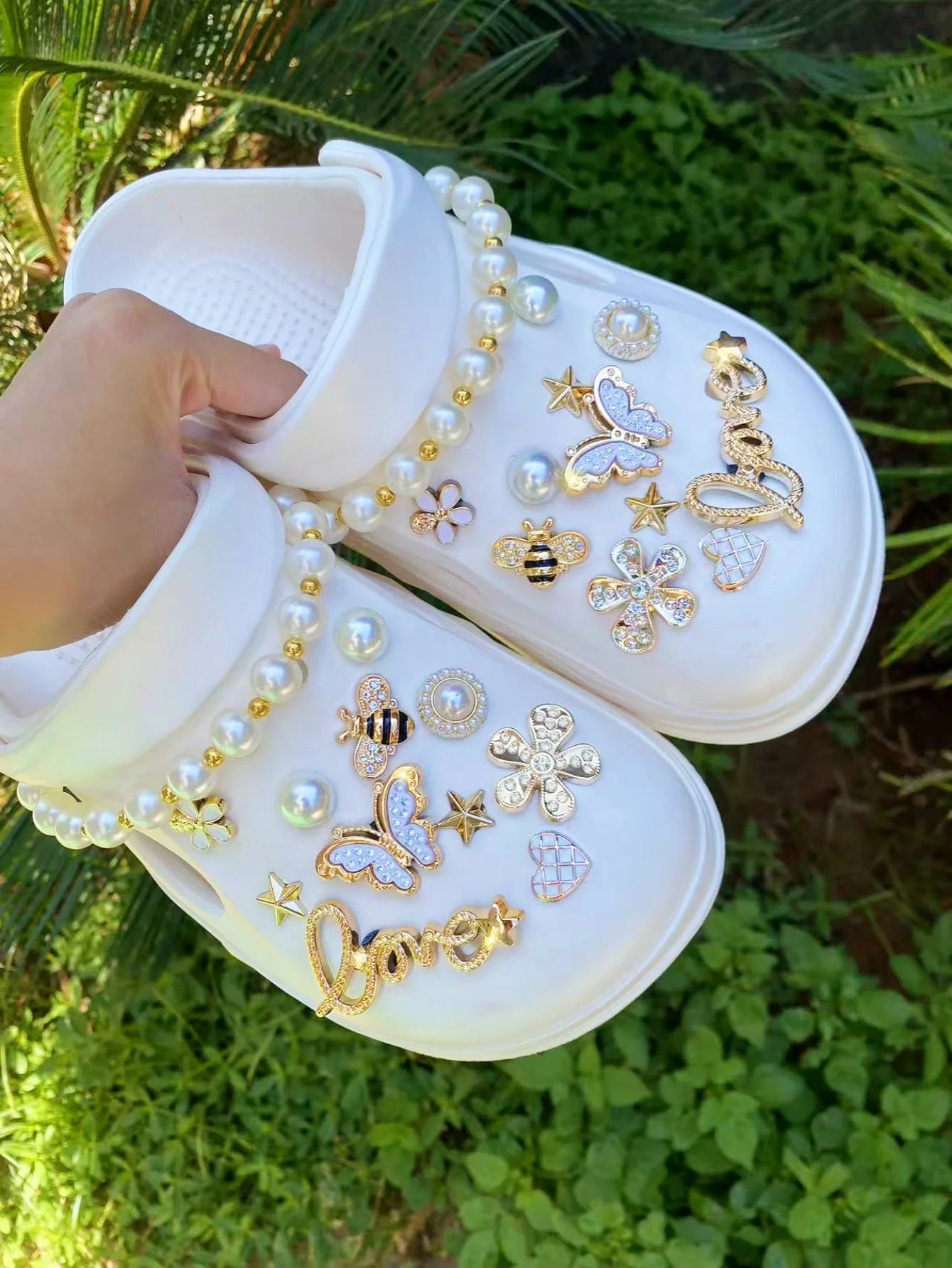 24 pieces of golden fashion (ABS pearl chains, butterflies, stars, flowers, letters, hearts, ABS pearls) ABS resin shoe buckles,